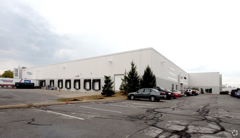 2770 Fortune Cir E, Indianapolis, IN for sale - Primary Photo - Image 1 of 1