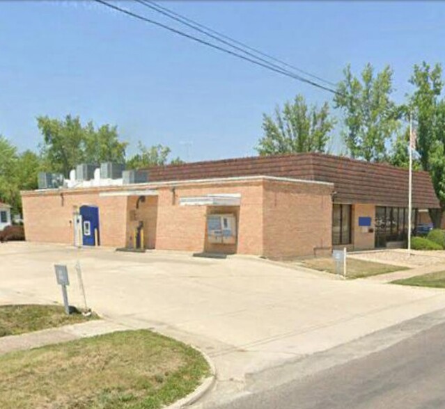 300 S Center St, Shelbina, MO for sale - Building Photo - Image 1 of 2