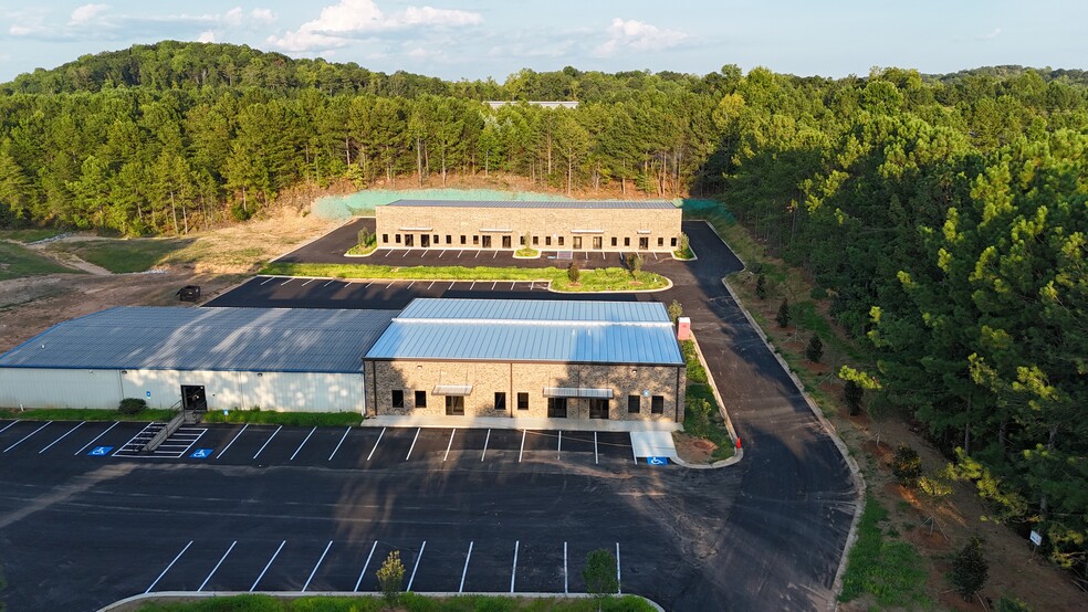 94 Worldwide Dr, Dawsonville, GA for lease - Building Photo - Image 1 of 10