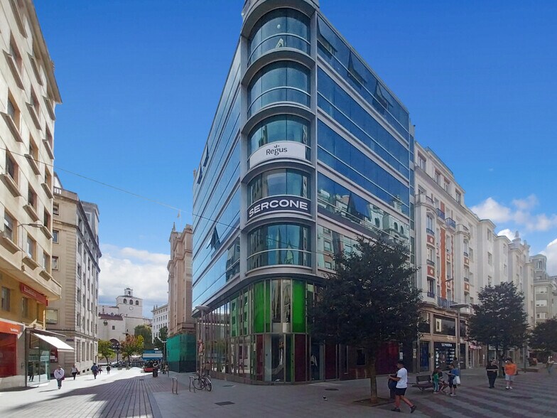 Calle Juan de Herrera, 18, Santander, Cantabria for lease - Building Photo - Image 1 of 3