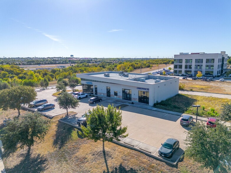 6800 Harris Pky, Fort Worth, TX for lease - Building Photo - Image 2 of 21