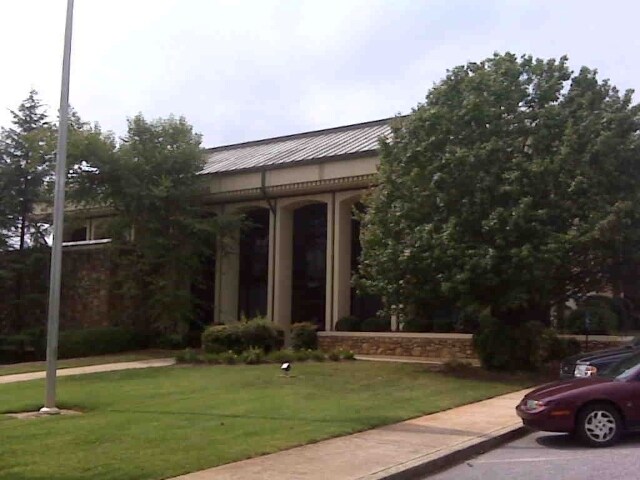 241 Larkin St, Cornelia, GA for sale - Building Photo - Image 1 of 1