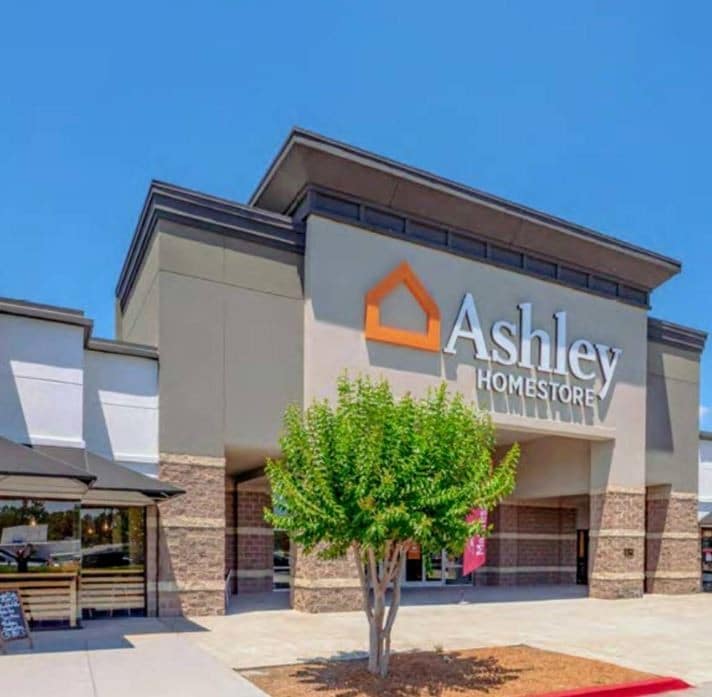 840 Ernest West Barrett Pky, Kennesaw, GA for lease Primary Photo- Image 1 of 20