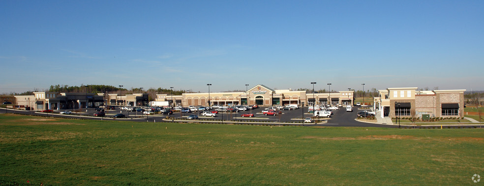 106-130 Argus Ln, Mooresville, NC for sale - Building Photo - Image 1 of 1