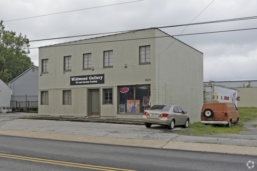 2924 Sutherland Ave, Knoxville, TN 37919