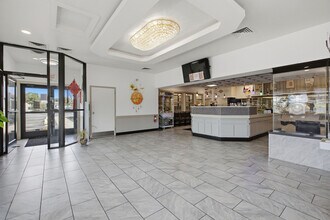 8870 Kingsridge Dr, Dayton, OH for lease Interior Photo- Image 2 of 7
