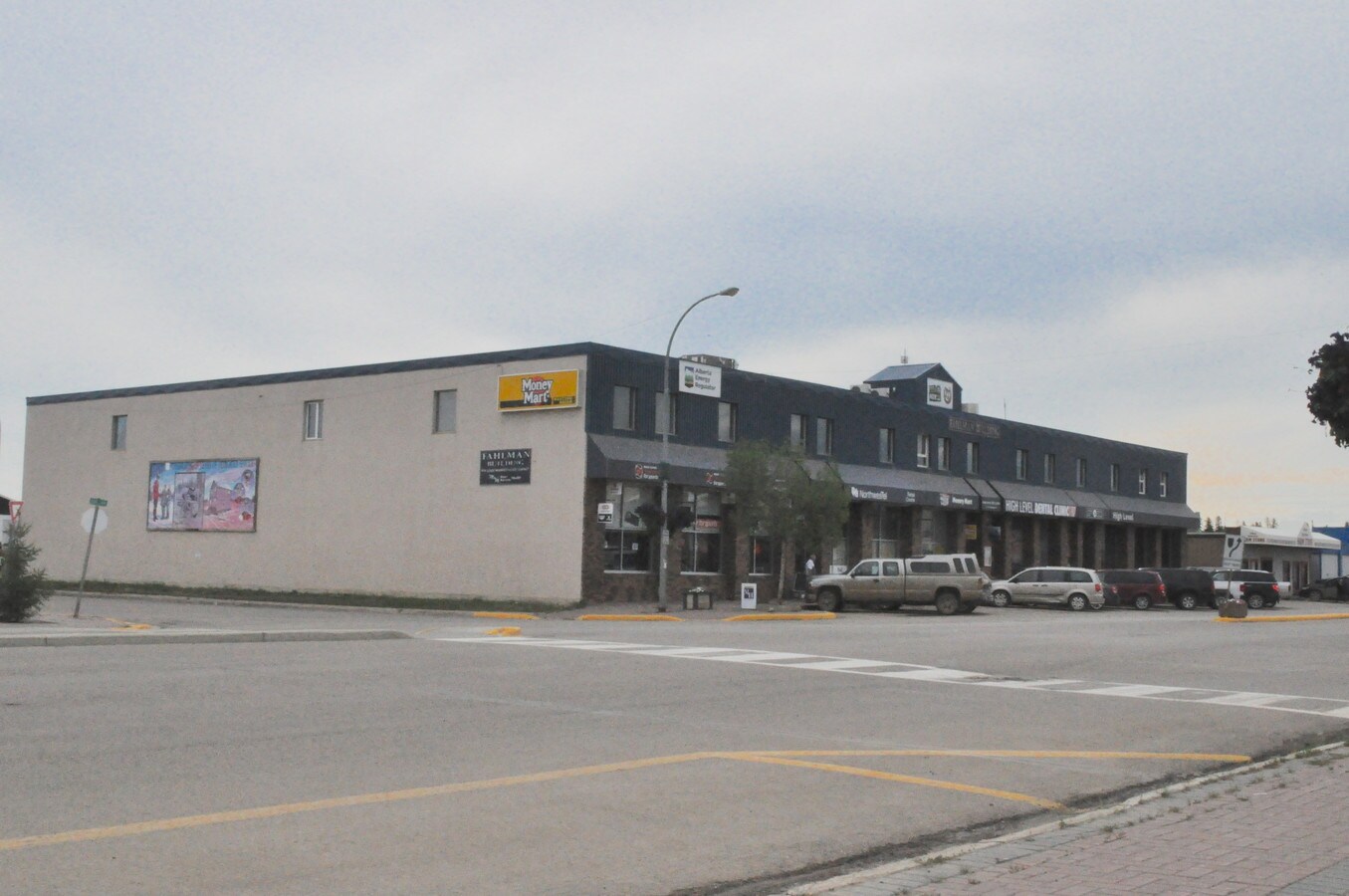 9808 100 Ave, High Level, AB T0H 1Z0