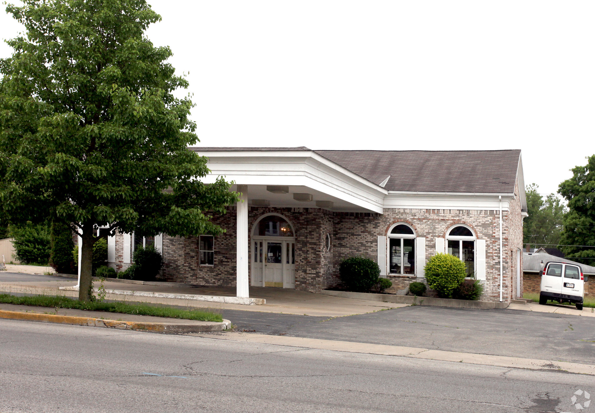 809 E 8th St, Anderson, IN for sale Primary Photo- Image 1 of 3