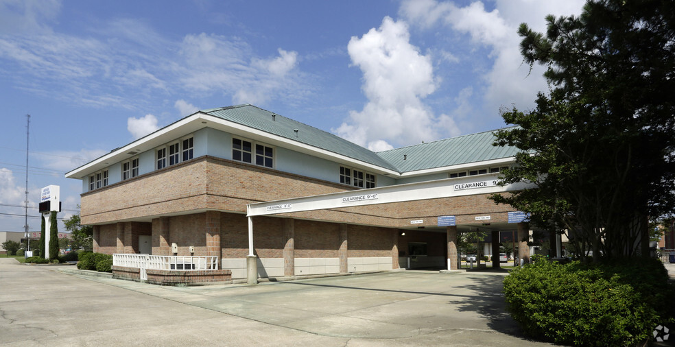 10725 Perkins Rd, Baton Rouge, LA for sale - Primary Photo - Image 1 of 1