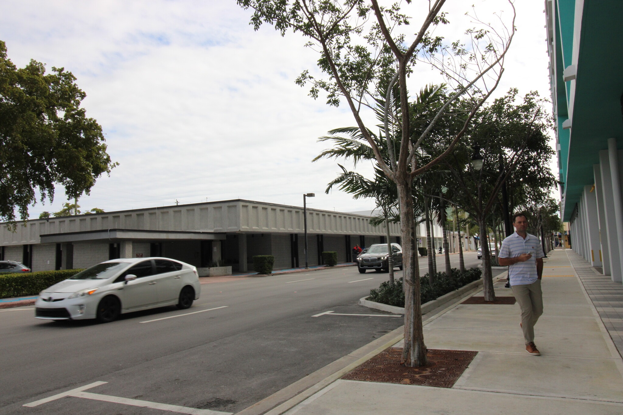 2021 Tyler St, Hollywood, FL for lease Building Photo- Image 1 of 16