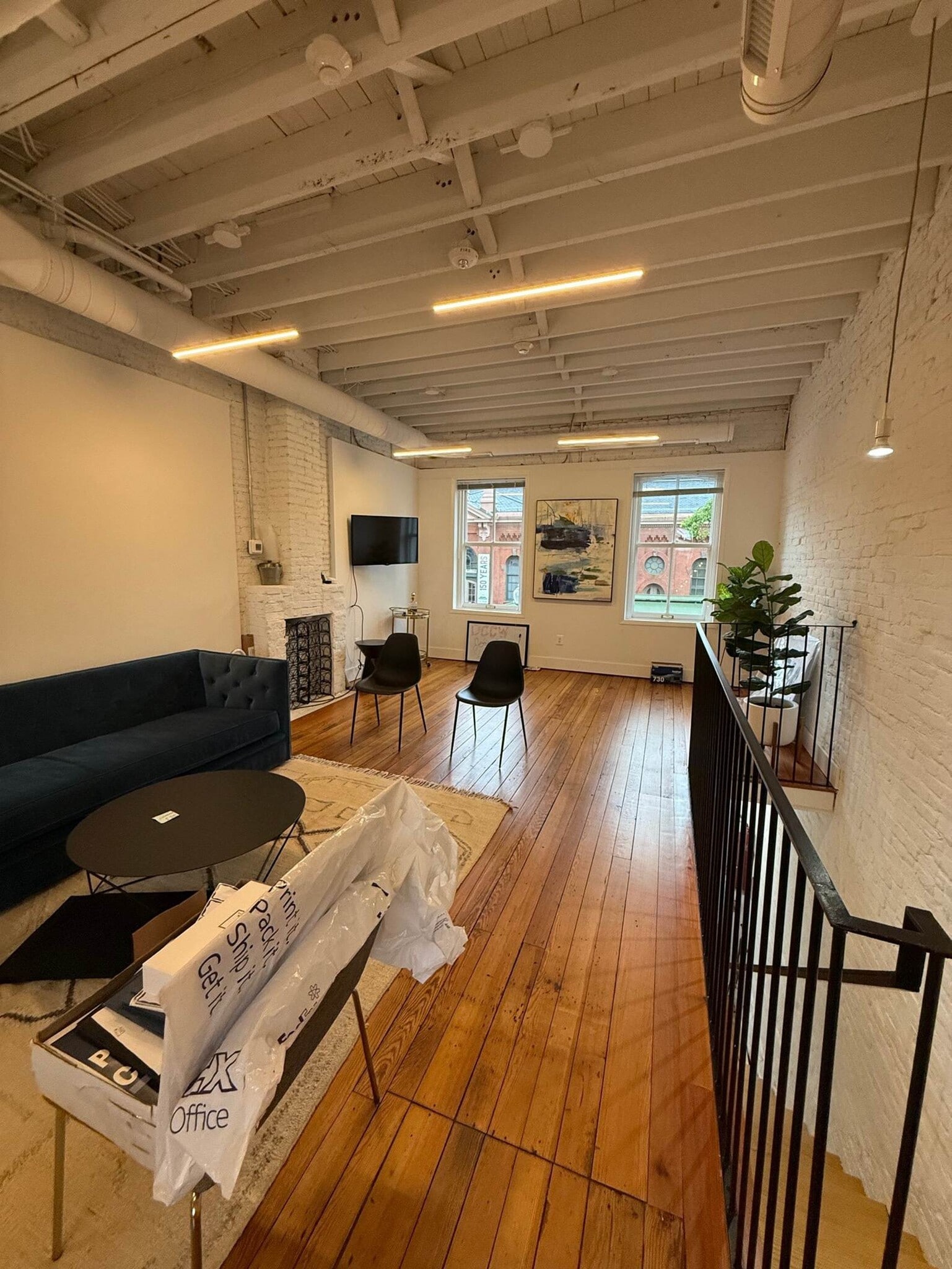 224 7th St SE, Washington, DC for lease Interior Photo- Image 1 of 8