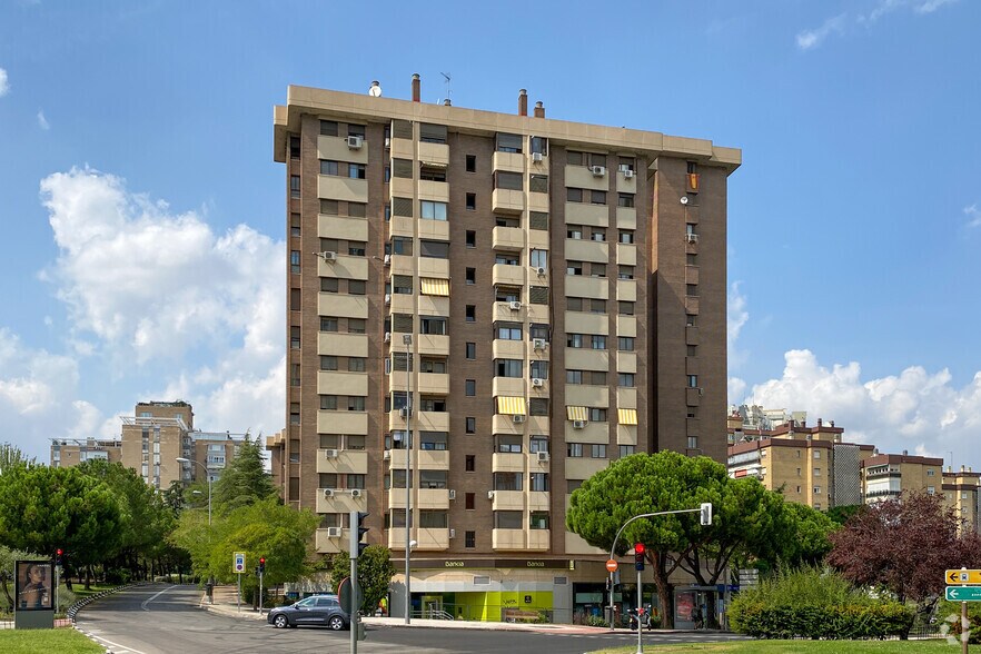 in Madrid, Madrid for sale - Building Photo - Image 1 of 1