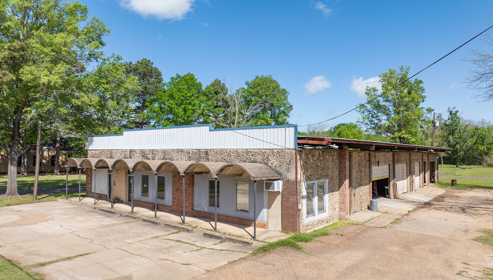 1605 Ave A ave, Hooks, TX for sale - Building Photo - Image 2 of 33