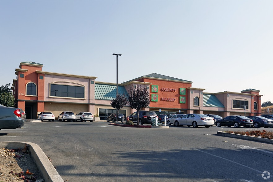 2711 Hillcrest Ave, Antioch, CA for lease - Building Photo - Image 1 of 6