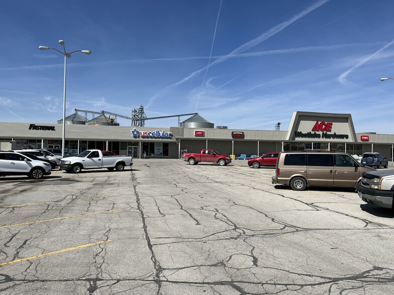 1501-1701 N Broadway St, Red Oak, IA for lease - Building Photo - Image 3 of 3