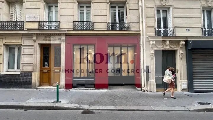 Retail in Paris for lease - Building Photo - Image 1 of 8