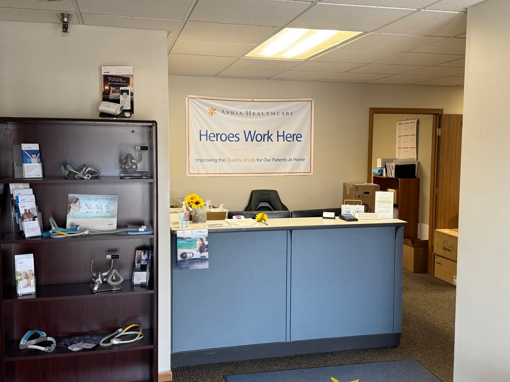 407-409 Devonshire Dr, Champaign, IL for lease Interior Photo- Image 1 of 8