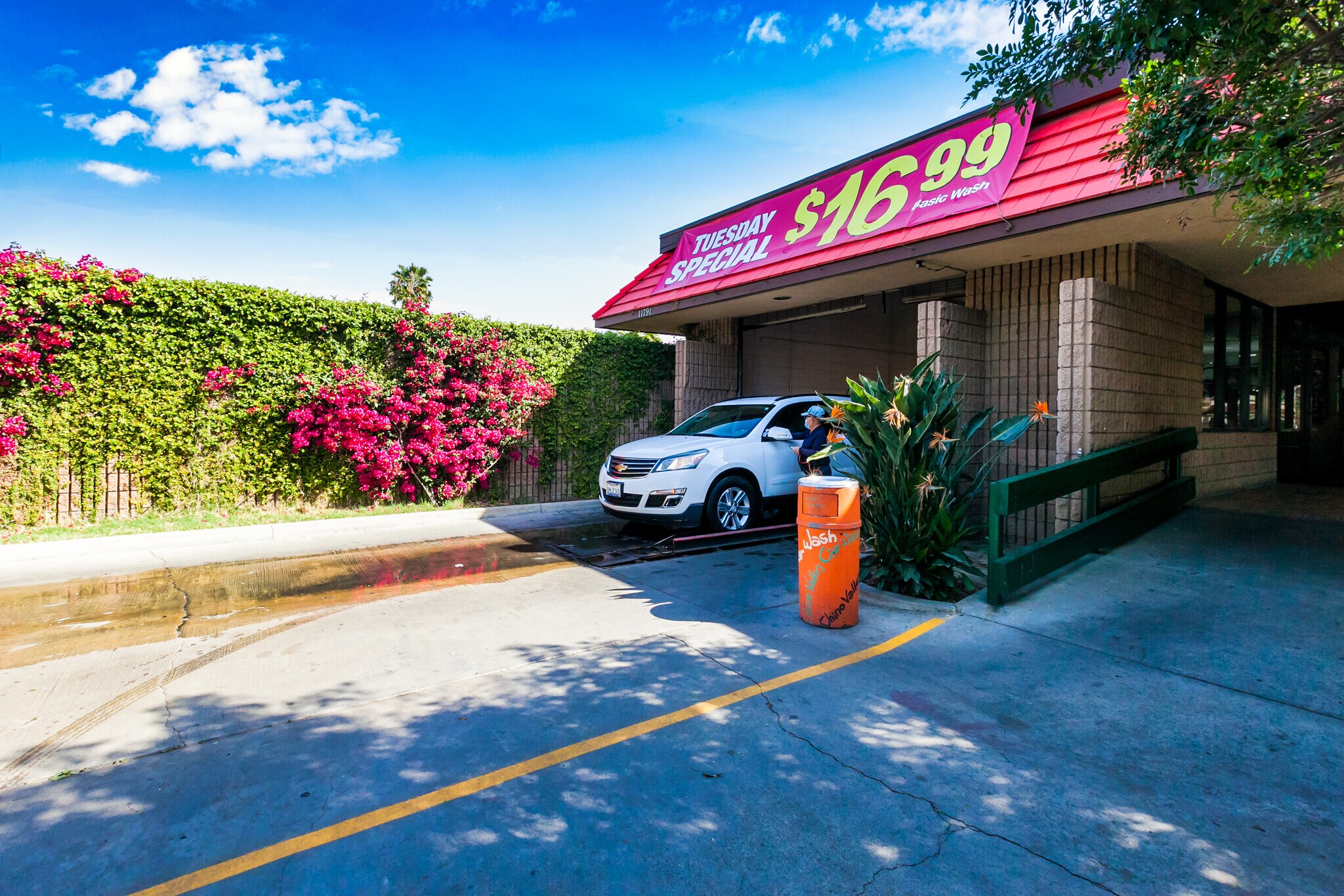 11791 Central Ave, Chino, CA 91710 Chino Valley Car Wash