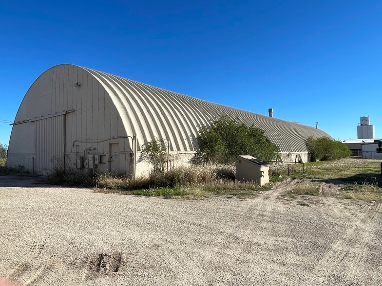 103 E 1st St, Idalou, TX for lease - Building Photo - Image 3 of 13