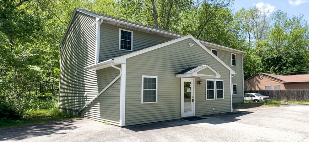 27 Quinebaug Ave, Putnam, CT for lease - Building Photo - Image 1 of 24