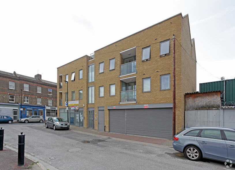 100 Old Woolwich Rd, London for sale - Building Photo - Image 2 of 2