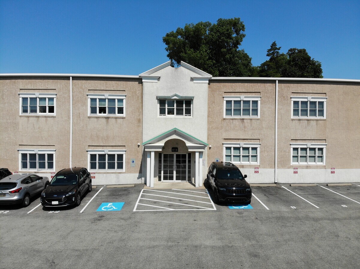 815 Greenwood Ave, Jenkintown, PA 19046 - Unit A3 & A4 - - Interior Photo - Image 1 of 49