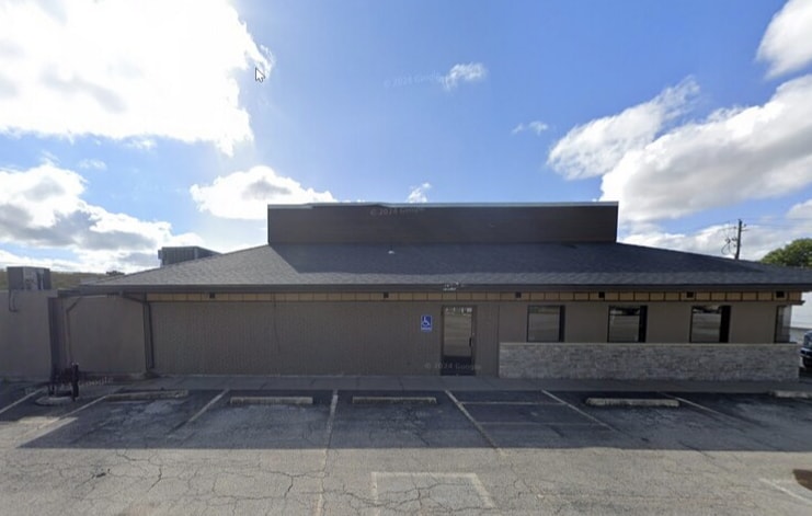 305 Eastgate Dr, Osawatomie, KS for lease - Building Photo - Image 3 of 4