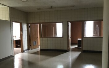 315 W Mill St, Beaver Dam, WI for sale Interior Photo- Image 1 of 35