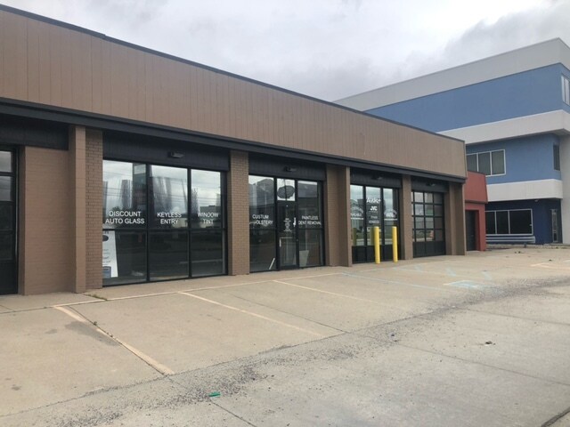 6816 E 82nd St, Indianapolis, IN for lease - Building Photo - Image 2 of 14