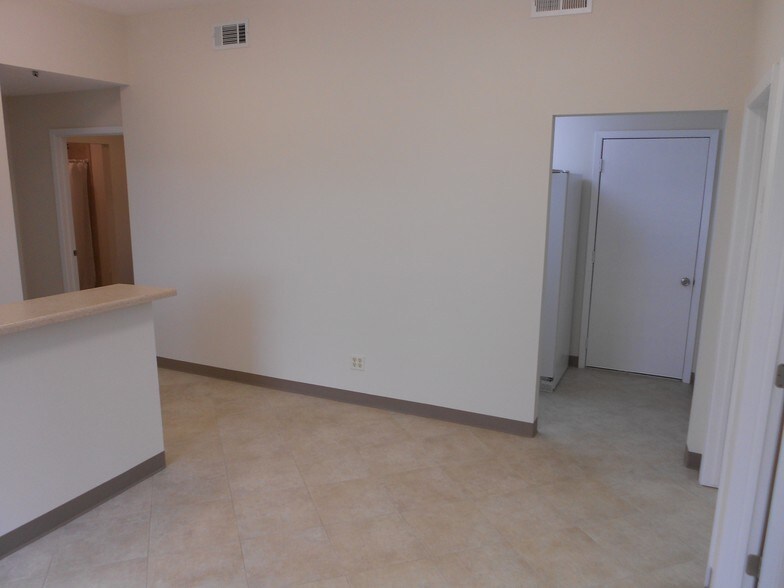 4327 State Highway 71 W, La Grange, TX for sale - Primary Photo - Image 1 of 1