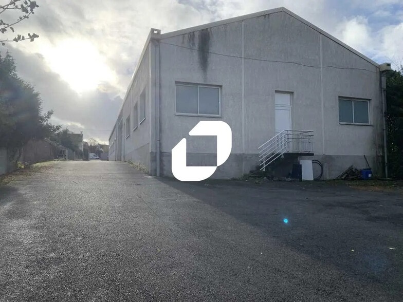 Flex in Épinay-sur-Orge for lease - Building Photo - Image 1 of 11