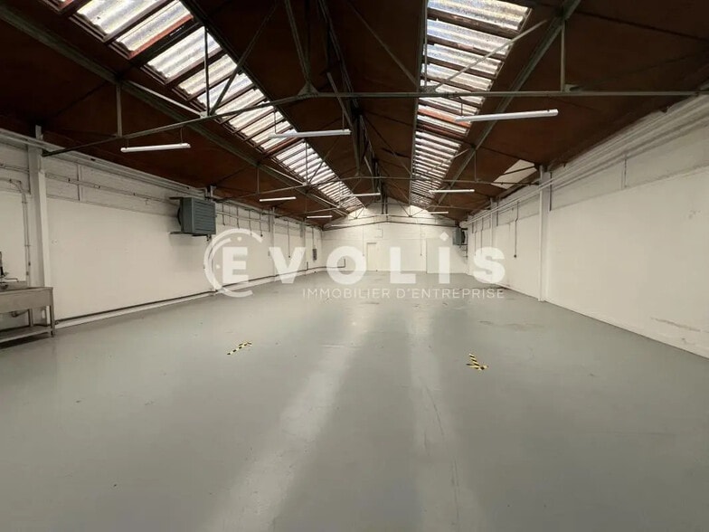 Avenue De Choisy, Villeneuve-Saint-Georges for lease - Interior Photo - Image 2 of 9