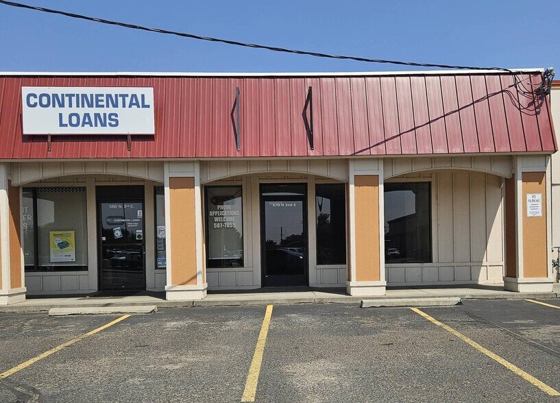 210-290 E 5th N, Mountain Home, ID for lease - Building Photo - Image 2 of 22