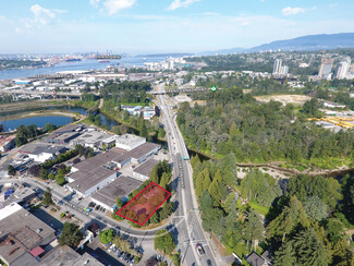 More details for 165 W Riverside Dr, North Vancouver, BC - Land for Sale