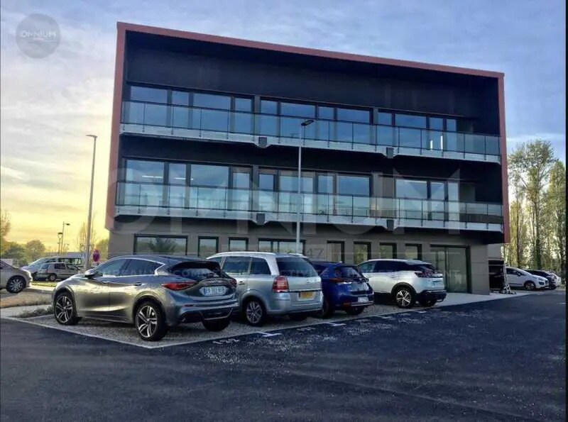 Office in Beynost for lease Building Photo- Image 1 of 6