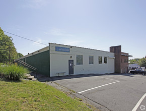 19 Willard Rd, Norwalk, CT for lease Building Photo- Image 2 of 3