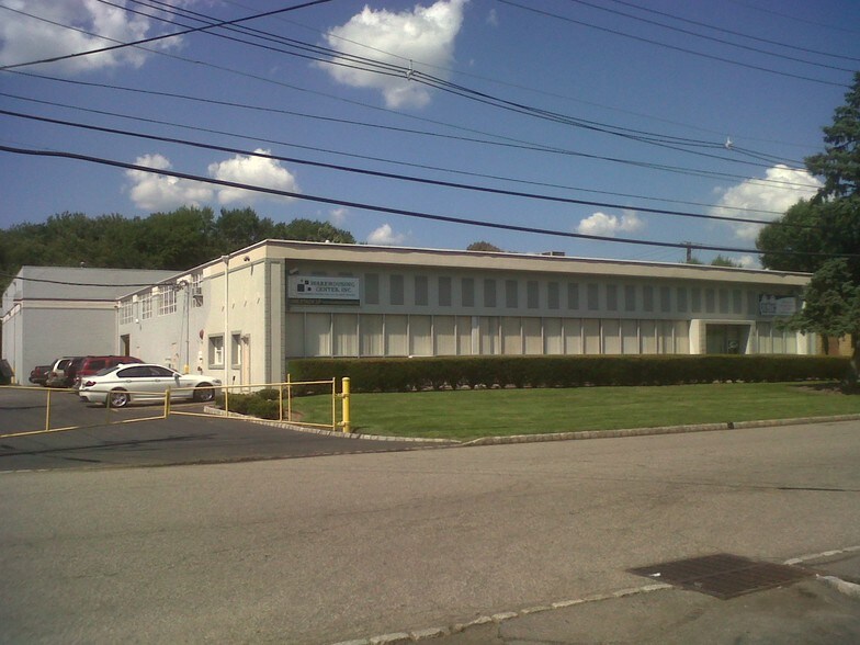 8 Commerce Rd, Fairfield, NJ for sale - Primary Photo - Image 1 of 1