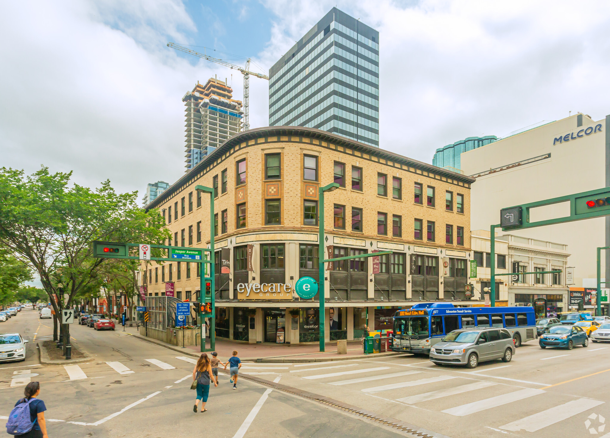 10113 104th St NW, Edmonton, AB for lease Building Photo- Image 1 of 4