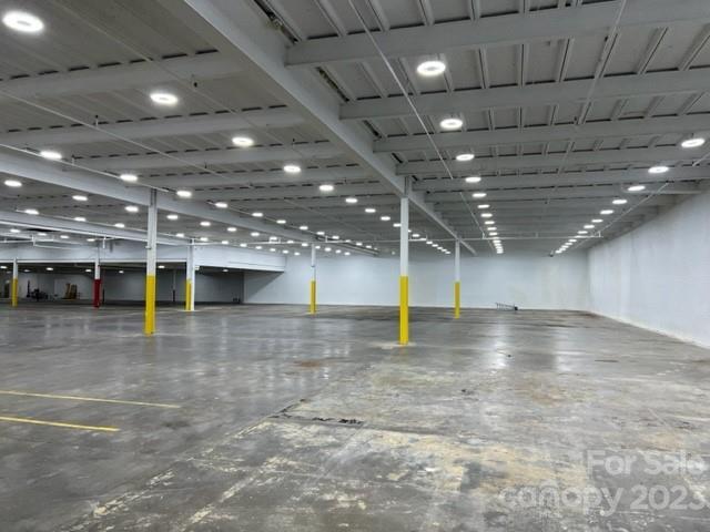 2146 Highland Ave NE, Hickory, NC for lease - Interior Photo - Image 2 of 15