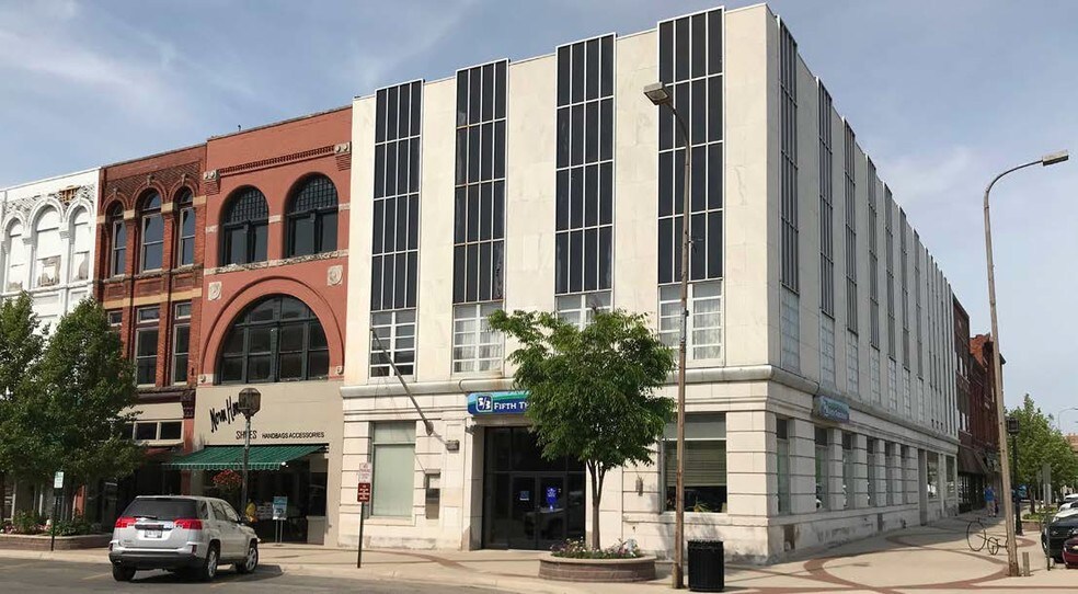 123 N Washington St, Owosso, MI, 48867 Bank Property For Sale