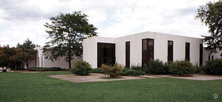 More details for 755 Huehl Rd, Northbrook, IL - Office for Lease