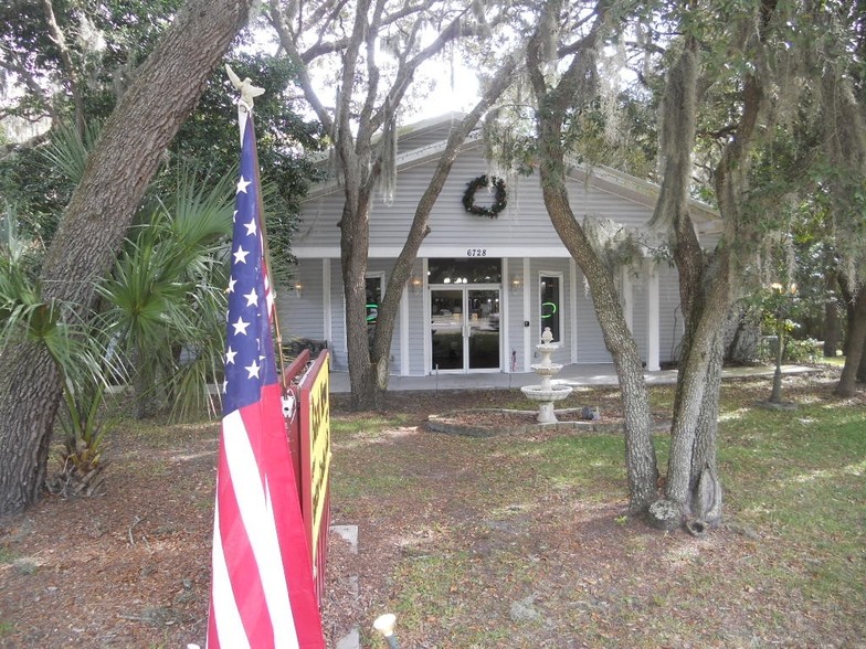 6728 Rowan Rd, New Port Richey, FL for sale - Primary Photo - Image 1 of 1