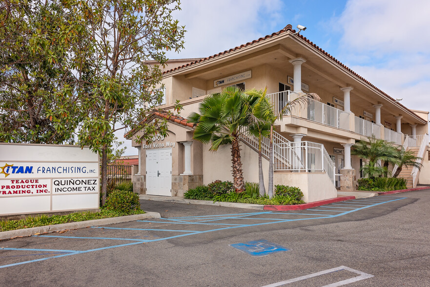 640 E Vista Way, Vista, CA for lease - Building Photo - Image 3 of 23