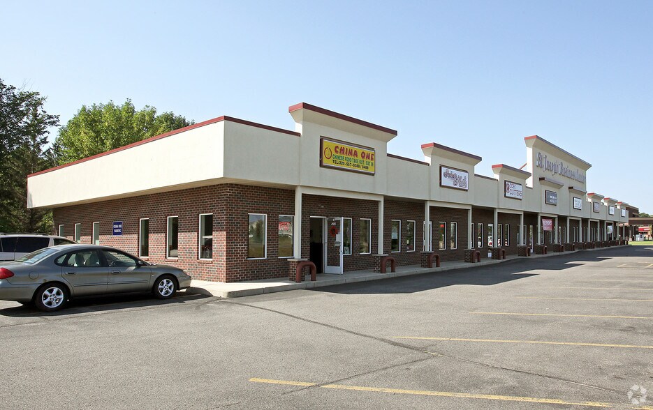 710 E County Road 75, Saint Joseph, MN for lease - Building Photo - Image 1 of 3