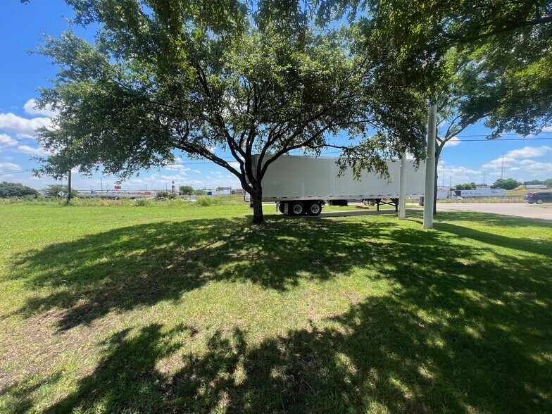 4301 Lyndon B Johnson Fwy, Dallas, TX for sale - Building Photo - Image 2 of 9