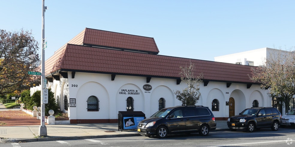 202-206 W Park Ave, Long Beach, NY for sale - Primary Photo - Image 1 of 1