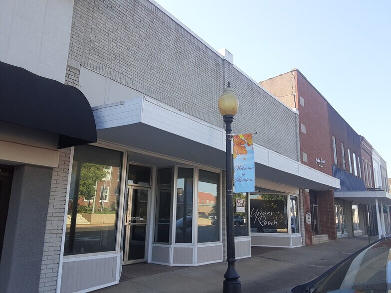 1116 Main St, Benton, KY 42025