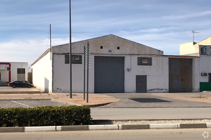 Carretera Circunvalacion, 22, Quintanar de la Orden, Toledo for sale - Primary Photo - Image 1 of 2