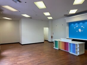 209-651 Paseo Nuevo, Santa Barbara, CA for lease Building Photo- Image 2 of 4