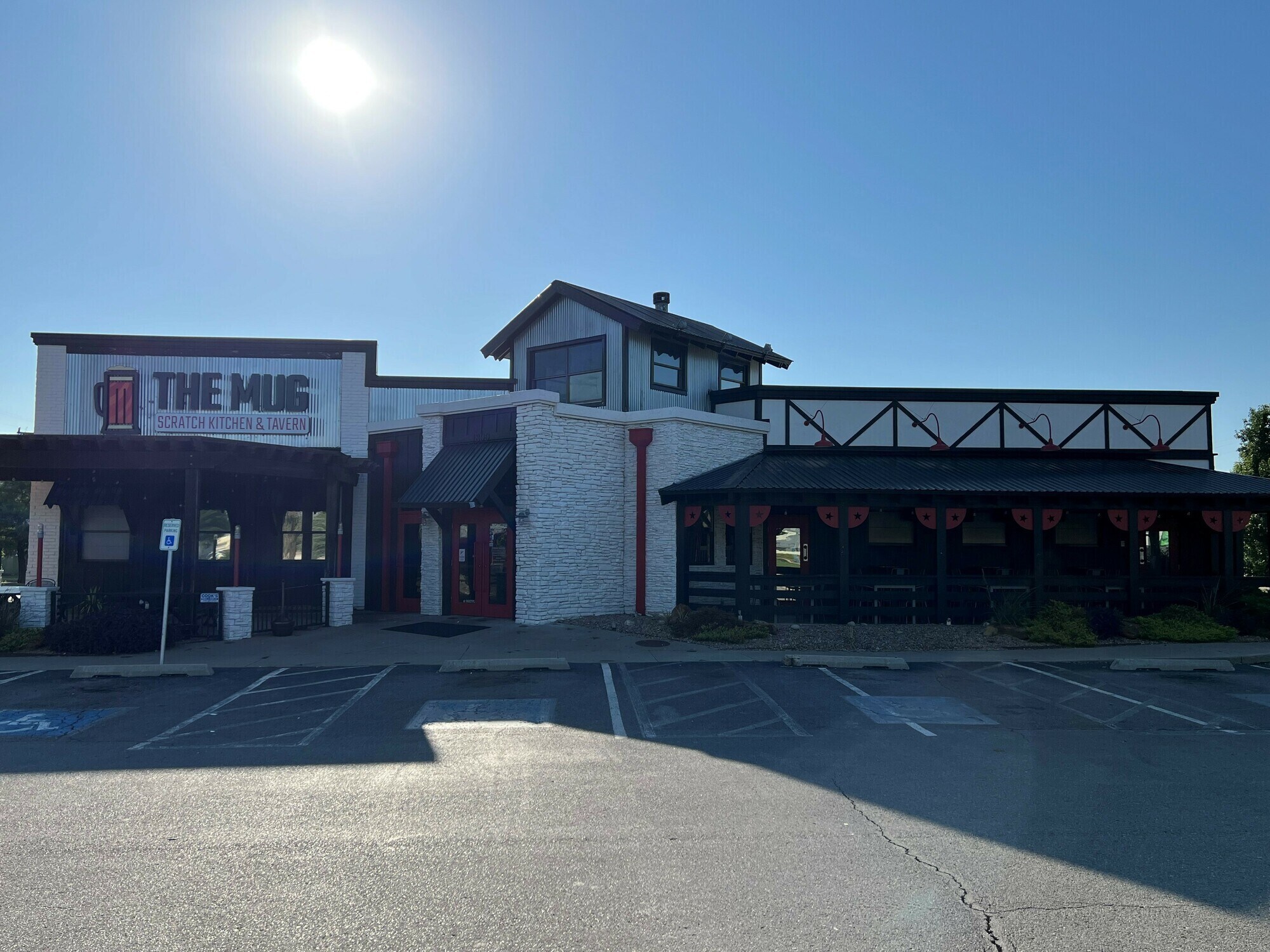 1800 S Meridian Ave, Oklahoma City, OK 73108 Frosted Mug Bar and